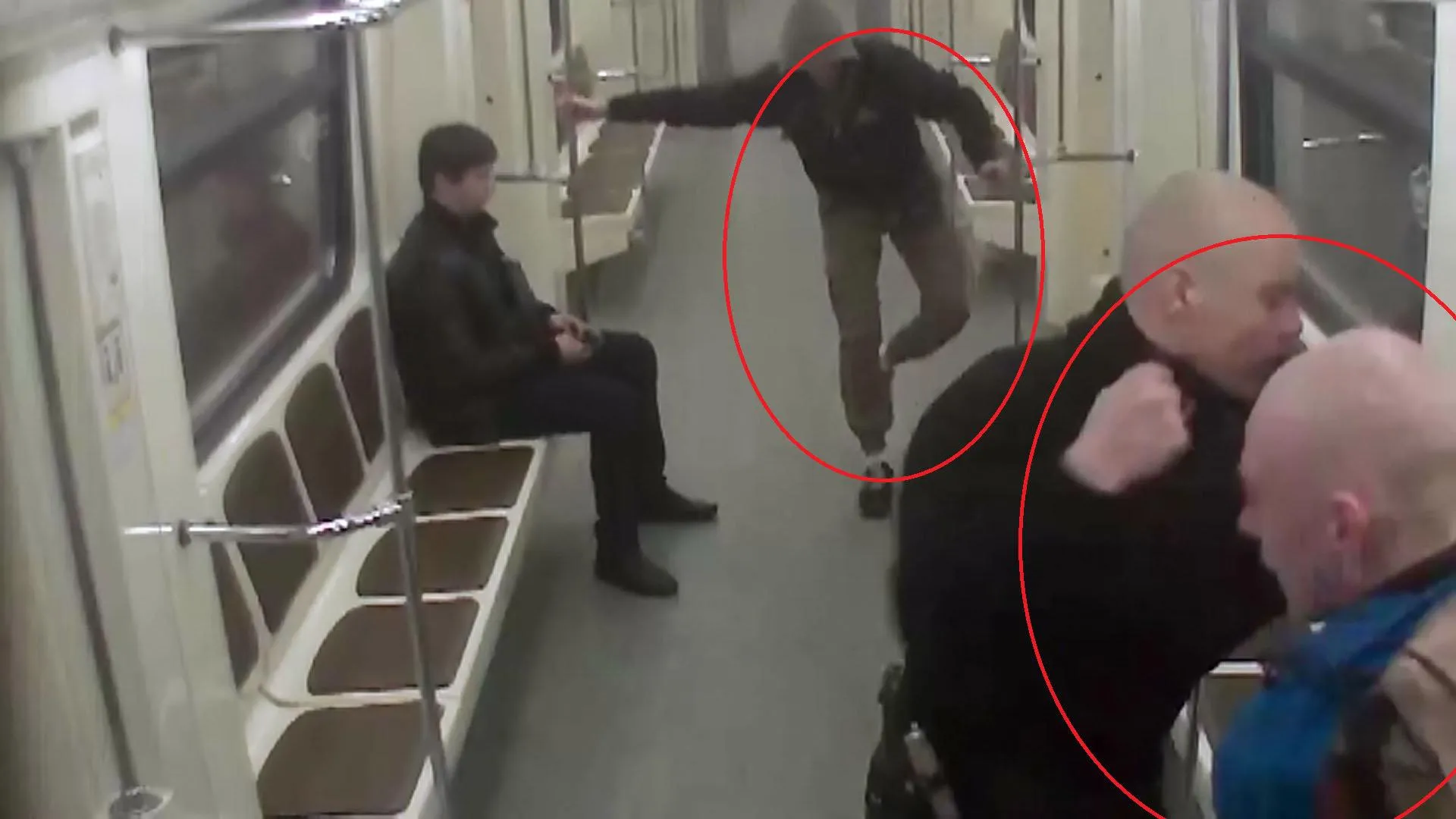 Охотничий нож и электрошокер изъяли у фанатов, устроивших драку в метро Москвы