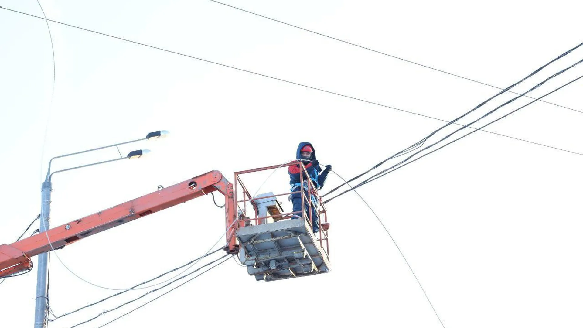 Энергетики повышают надежность электроснабжения в Талдомском округе