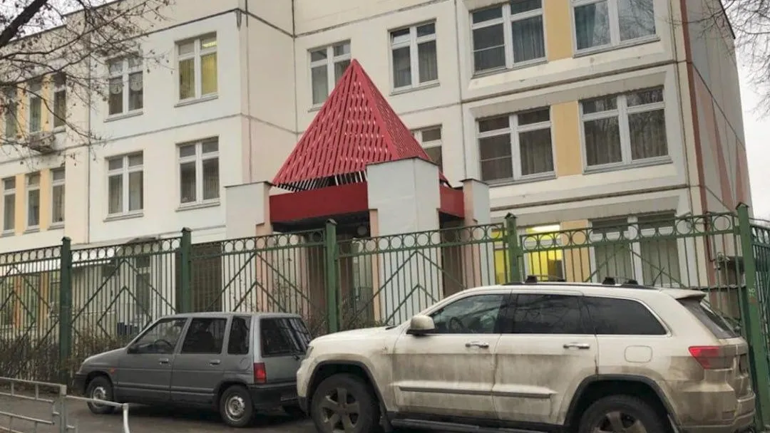 В Москве 2-летний ребенок чуть не умер, уснув на надувном круге в бассейне