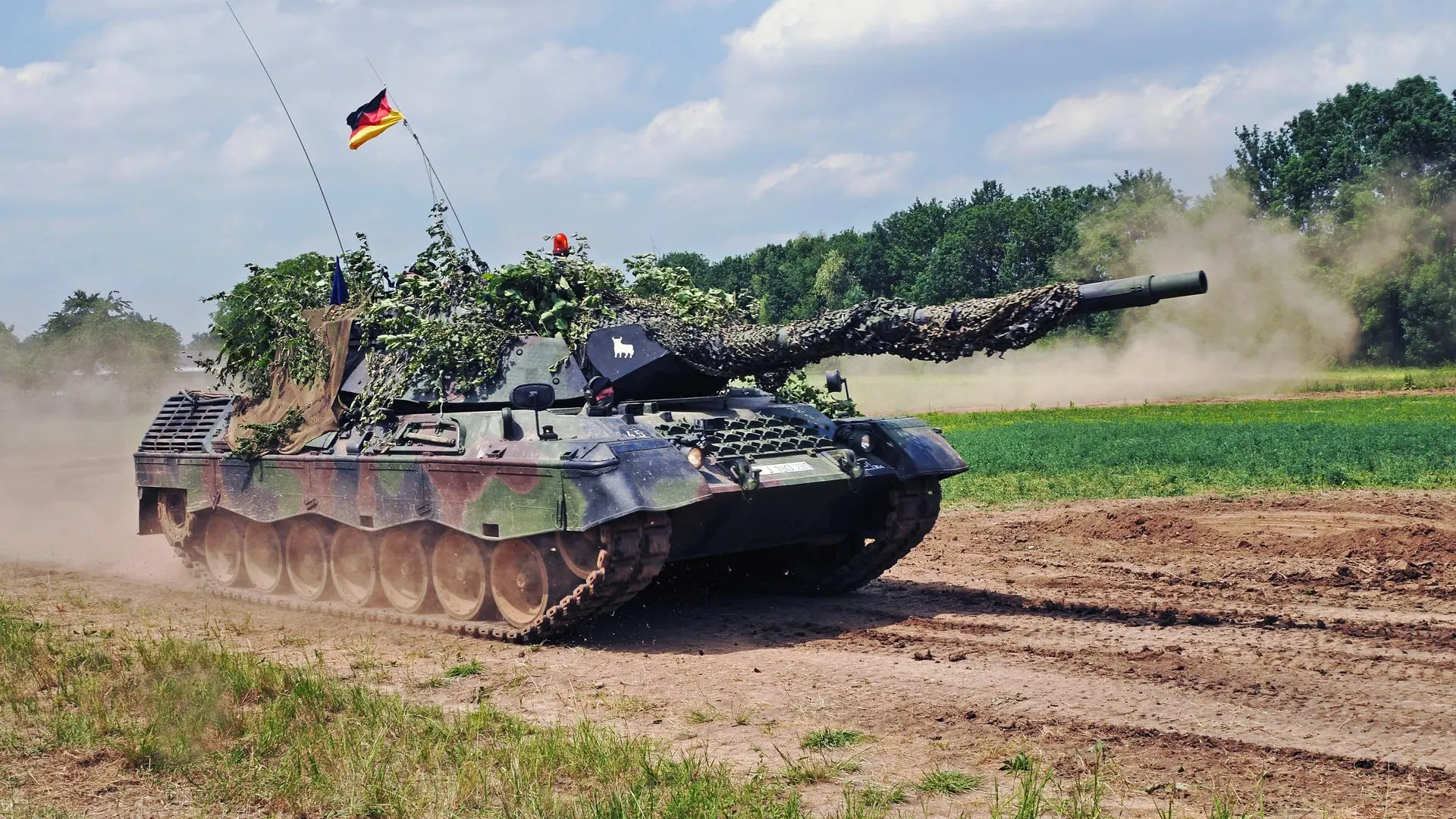 ВС РФ уничтожили очередной принадлежавший ВСУ немецкий танк Leopard