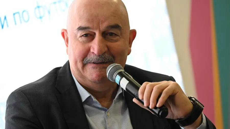«По-французски говорите?»: Черчесов попал в скандал с властями Казахстана