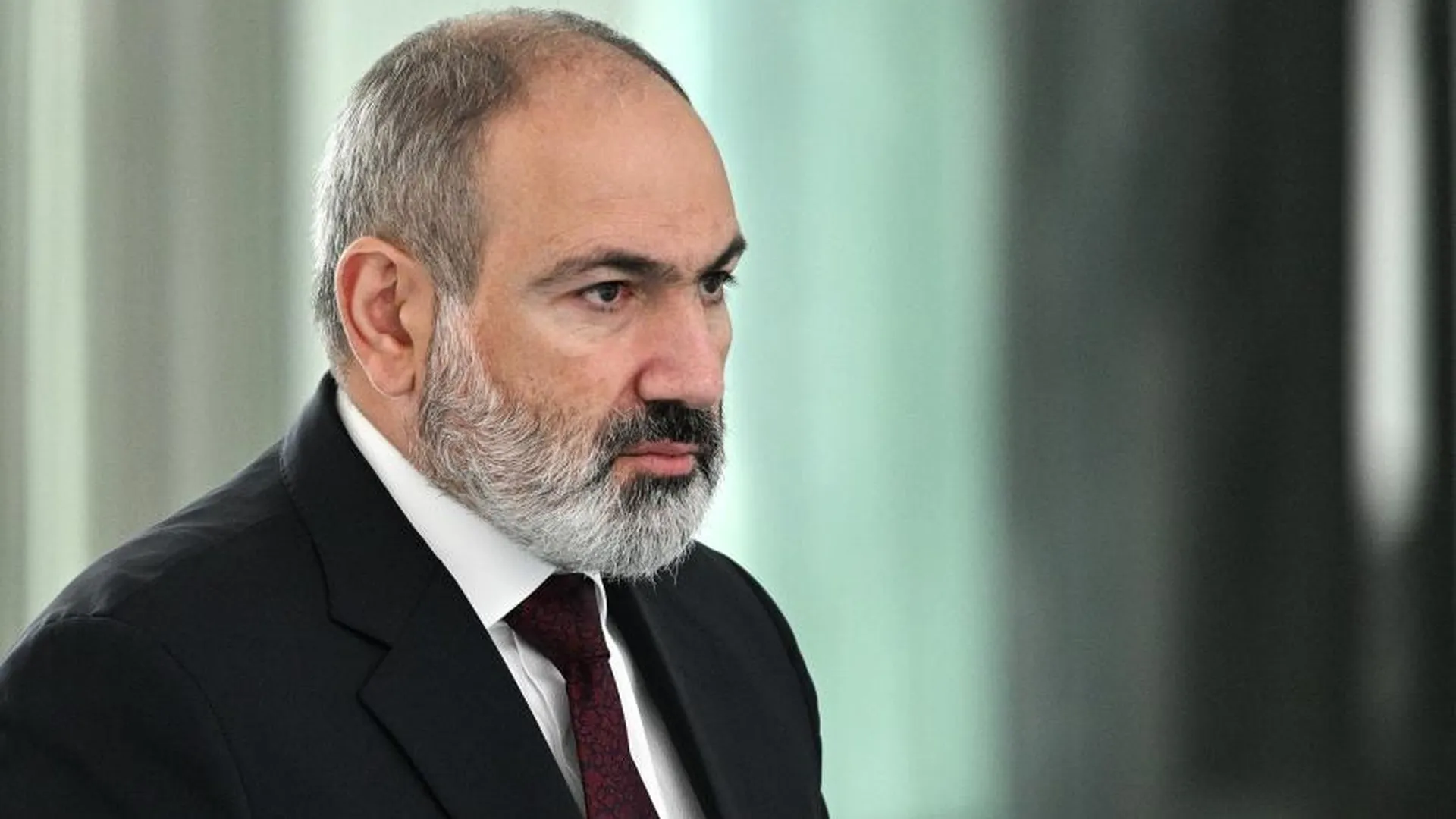 Пашинян: внешние недемократические силы заставили Ереван присоединиться к МУС