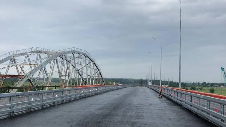 Укладку асфальта на строящемся Афанасьевском мосту в Воскресенске завершили на 80%