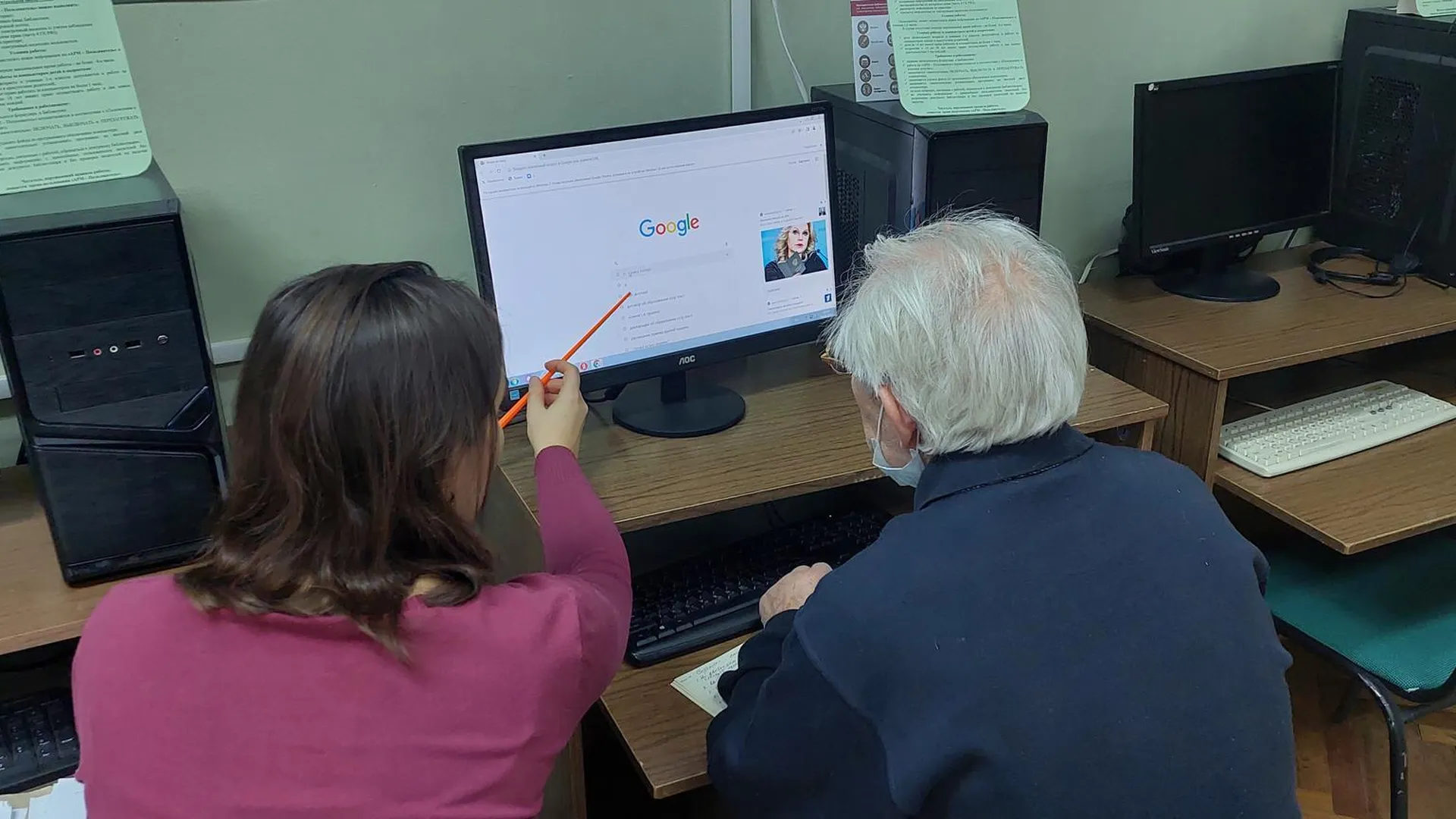 Пенсионеры Пущина учатся «цифровой гигиене»