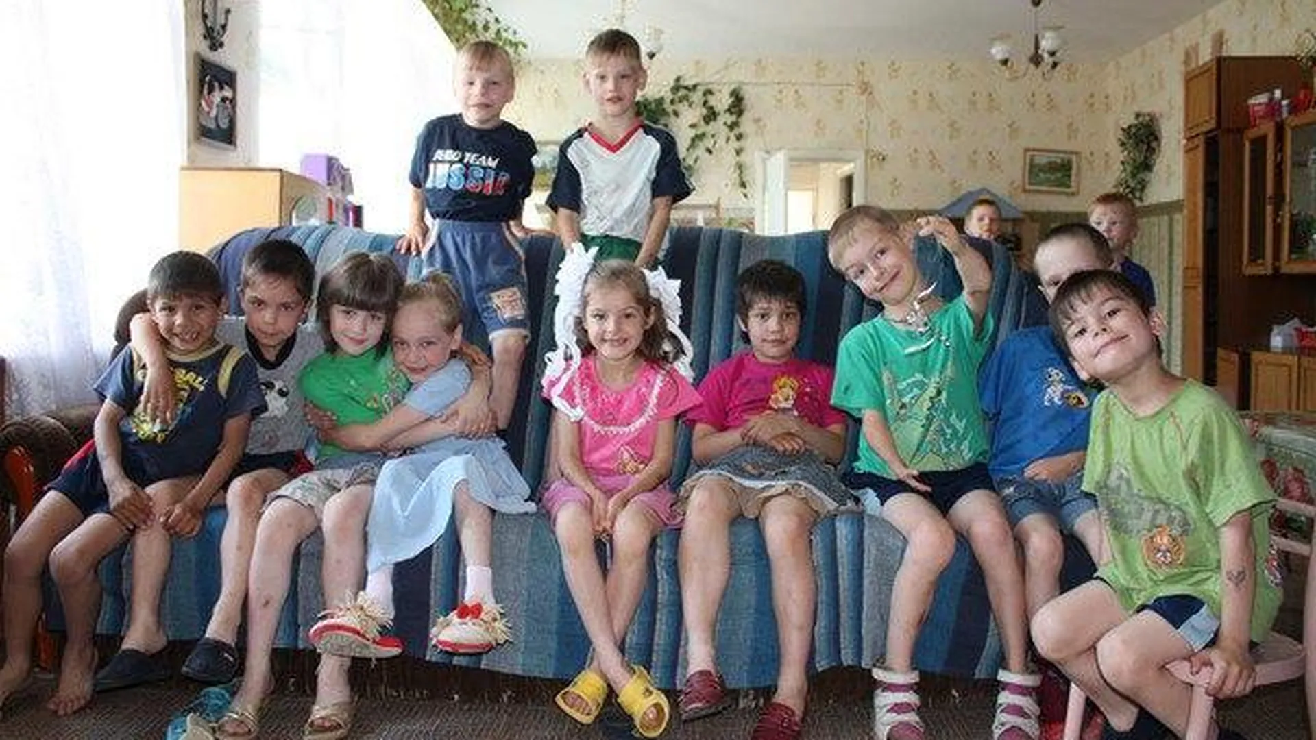 Как выглядят дети из детдома