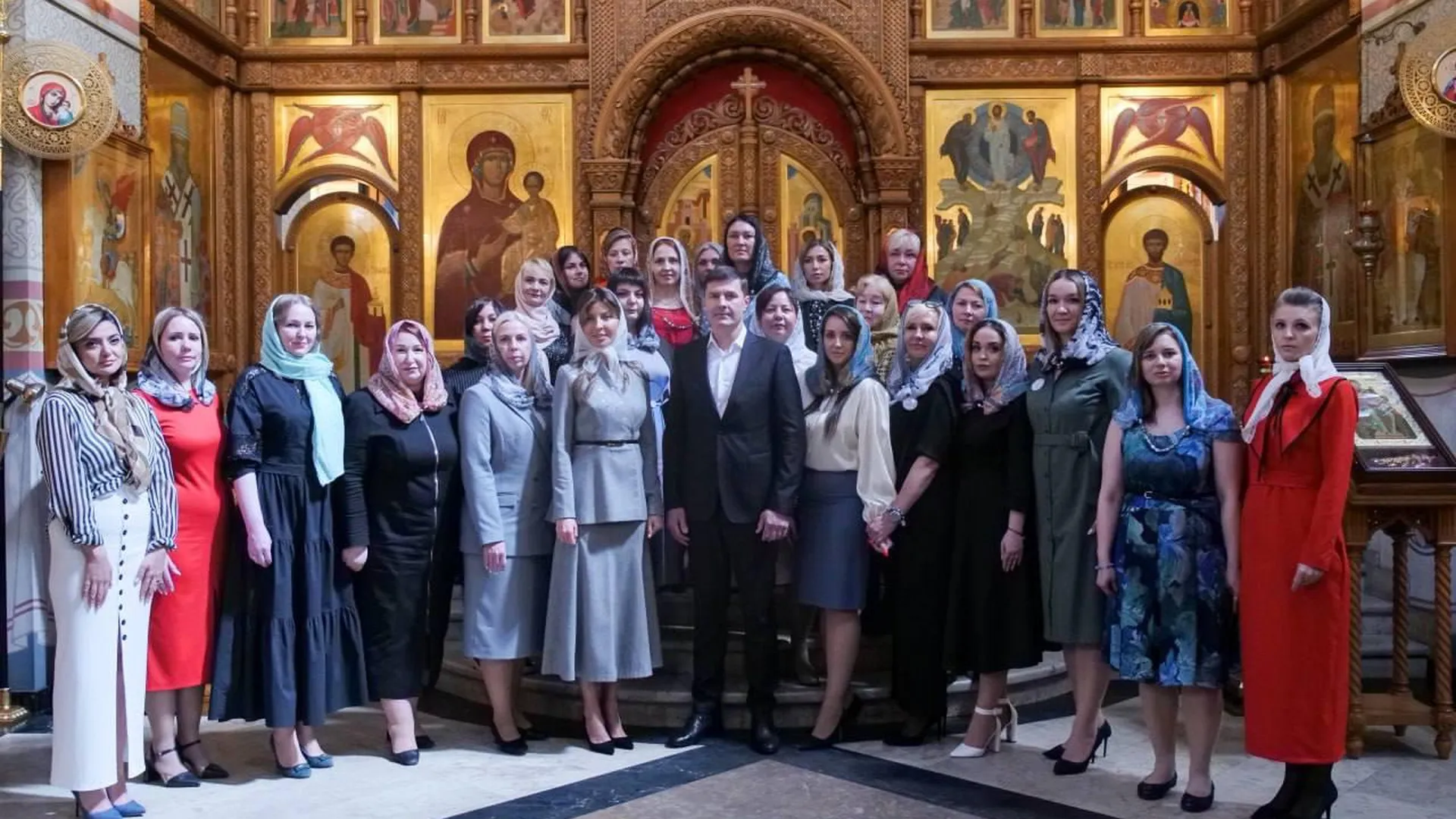 Глава Люберец и Екатерина Богдасарова встретились с женами участников СВО