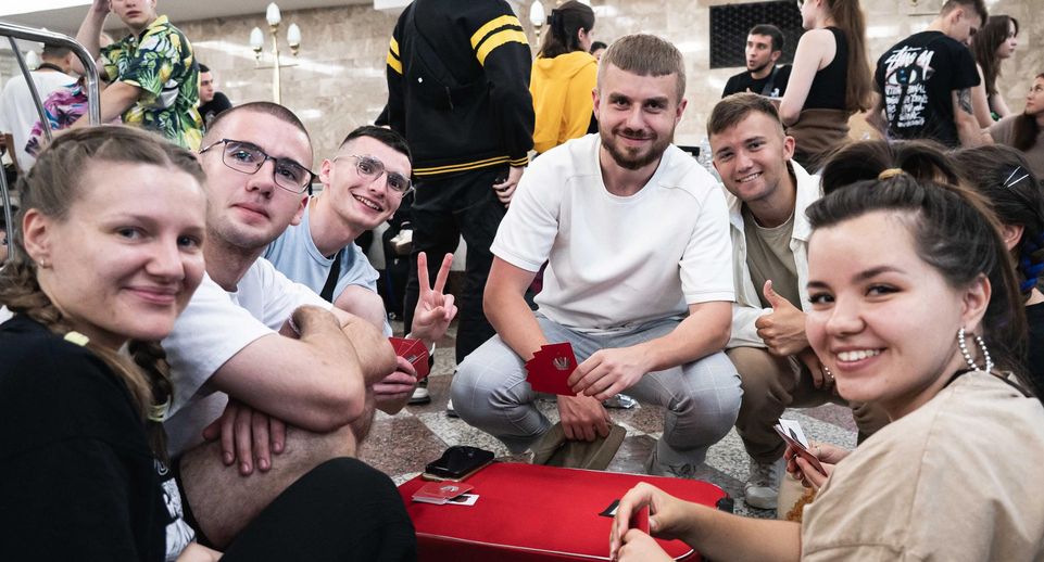 Молодежь Подмосковья отправилась на Тавриду в Крым