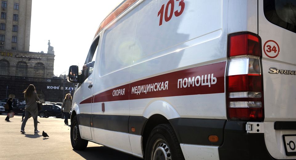 Ребенок пострадал в ДТП с участием троллейбуса в Петербурге