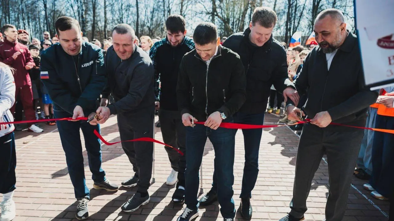 В Лосино-Петровском торжественно открыли зал бокса «Витязь»