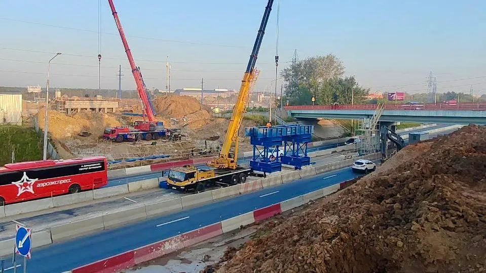 В Ленинском округе начали устройство ростверков опор путепровода на шоссе