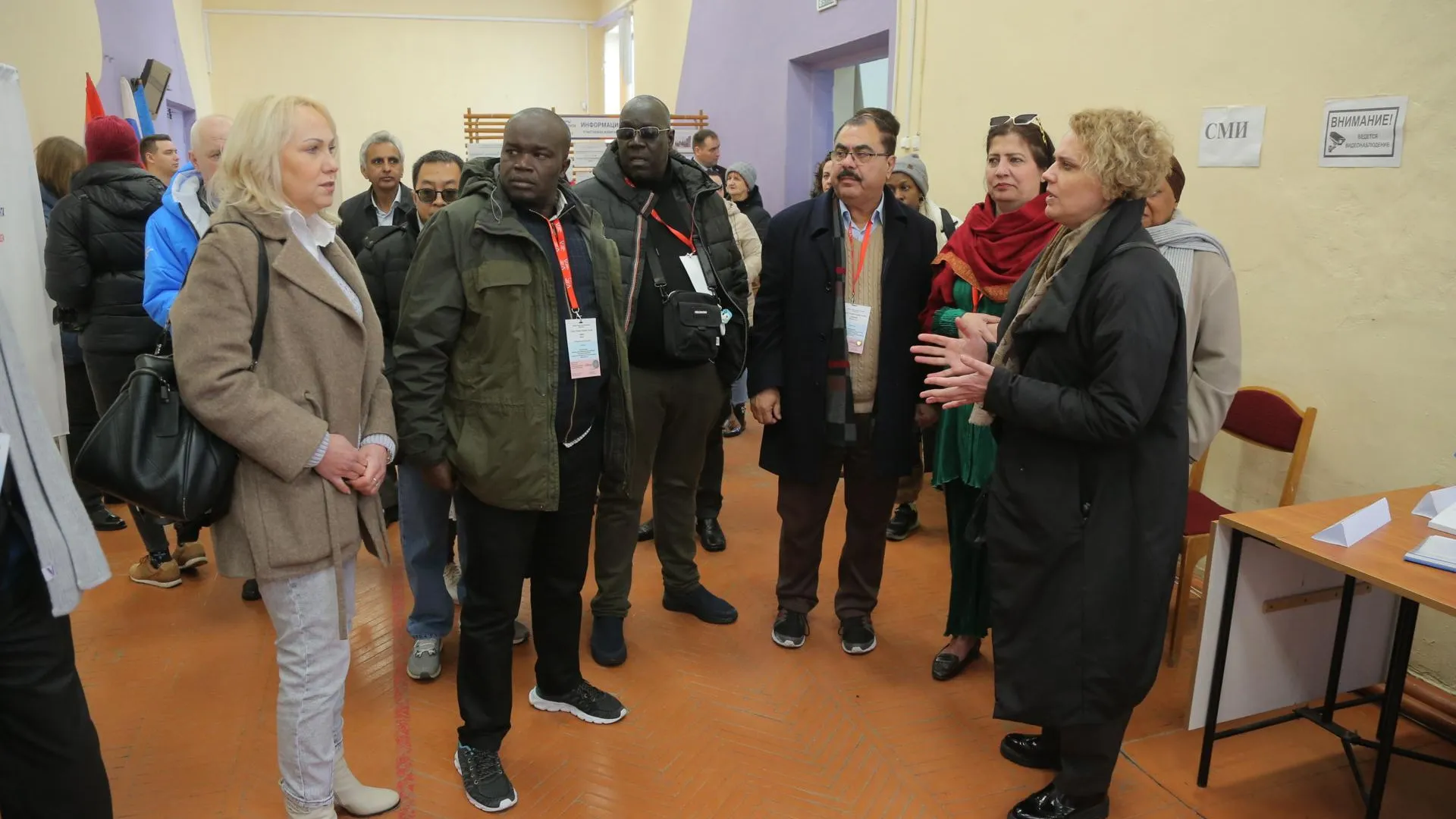 Делегация иностранных наблюдателей посетила избирательные участки Коломны