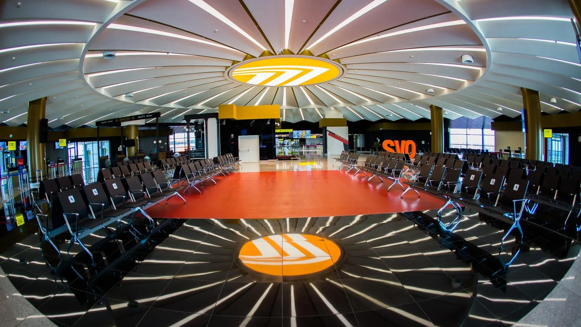 Зал ожидания в аэропорту шереметьево терминал b. Зал ожидания шереметьево терминал. Шереметьево терминал с зал ожидания. Зал ожидания шереметьево терминал. Шереметьево изнутри терминал д.