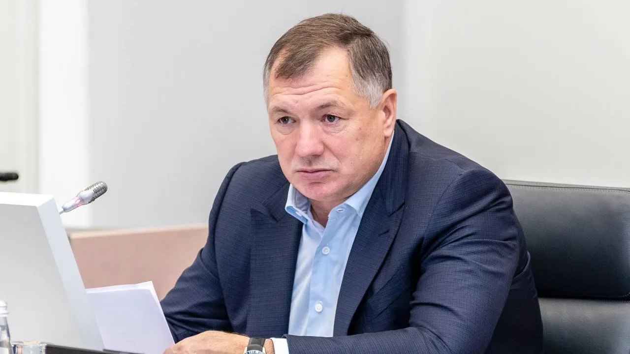 Хуснуллин дом. Хуснуллин заместитель председателя правительства. хуснуллин телеграмм. хуснуллин и решетников.