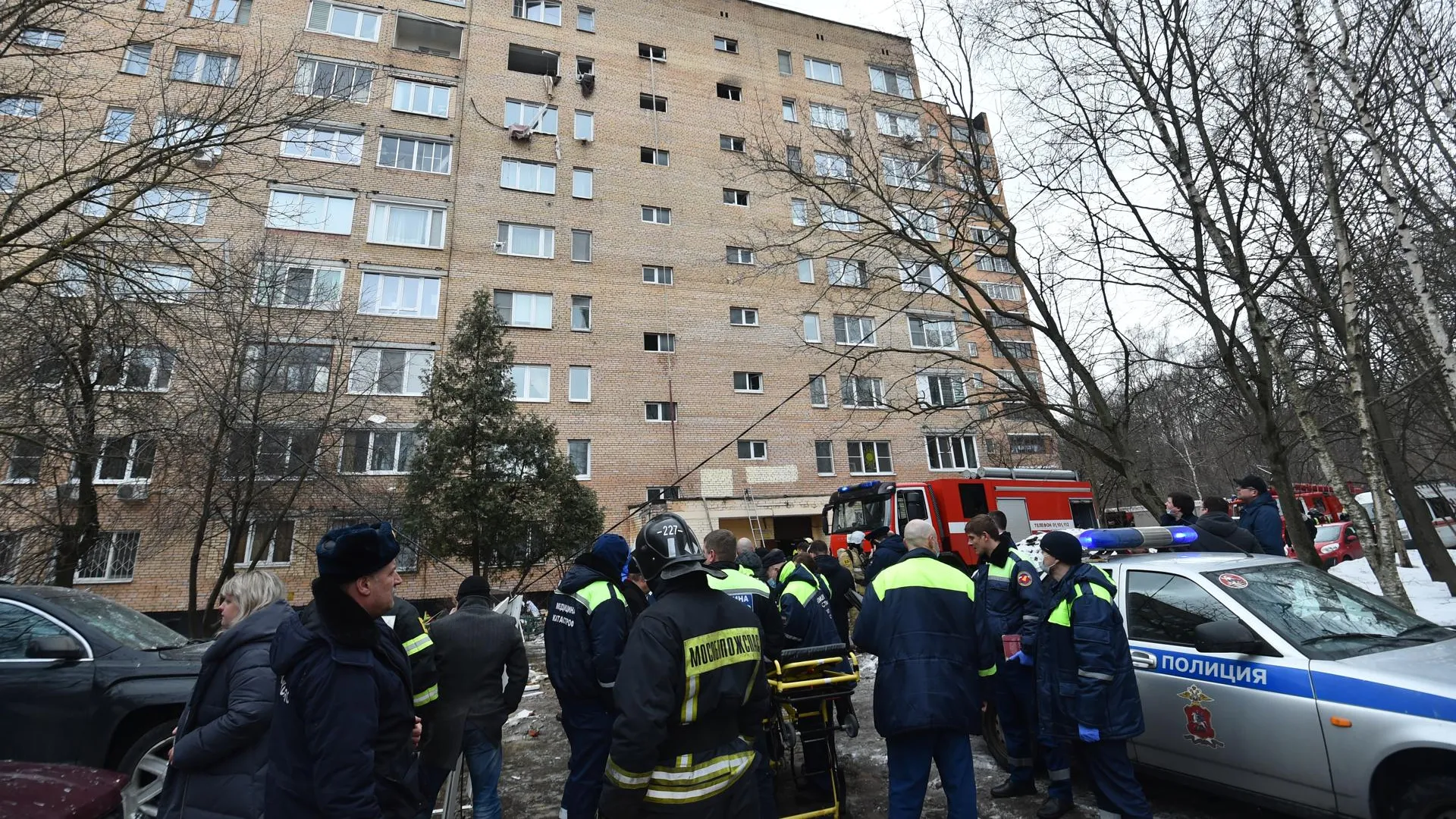 Открытое горение ликвидировали после взрыва в жилом доме в Химках