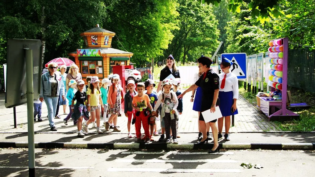 Занятие для детей на знание ПДД провели в парке Щелкова