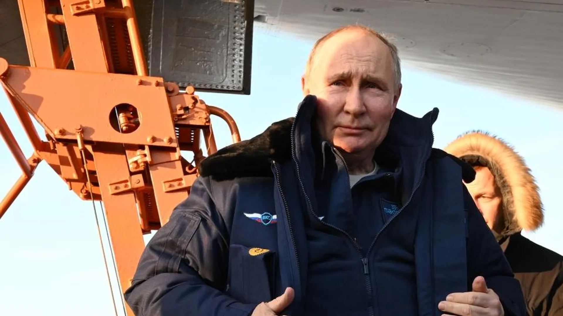 Путин заявил, что его полет на Ту‑160М в Казани был незапланированным