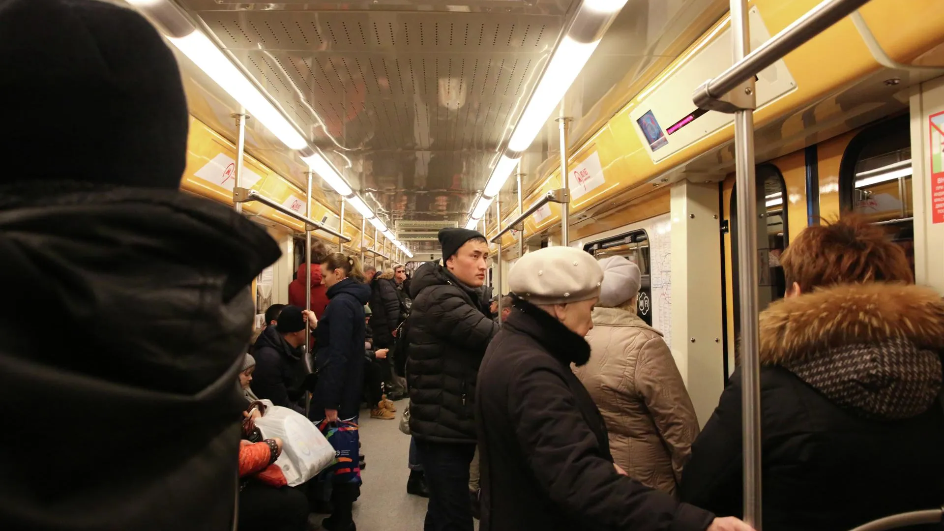 Жители Москвы могут предложить свои названия для новых поездов метро