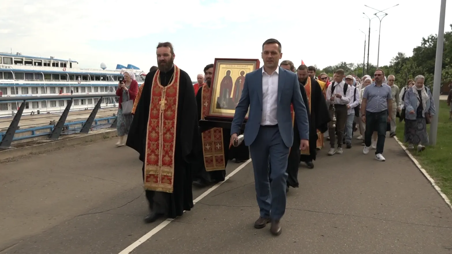 Большой Волжский крестный ход сделал остановку в Дубне 10 июня