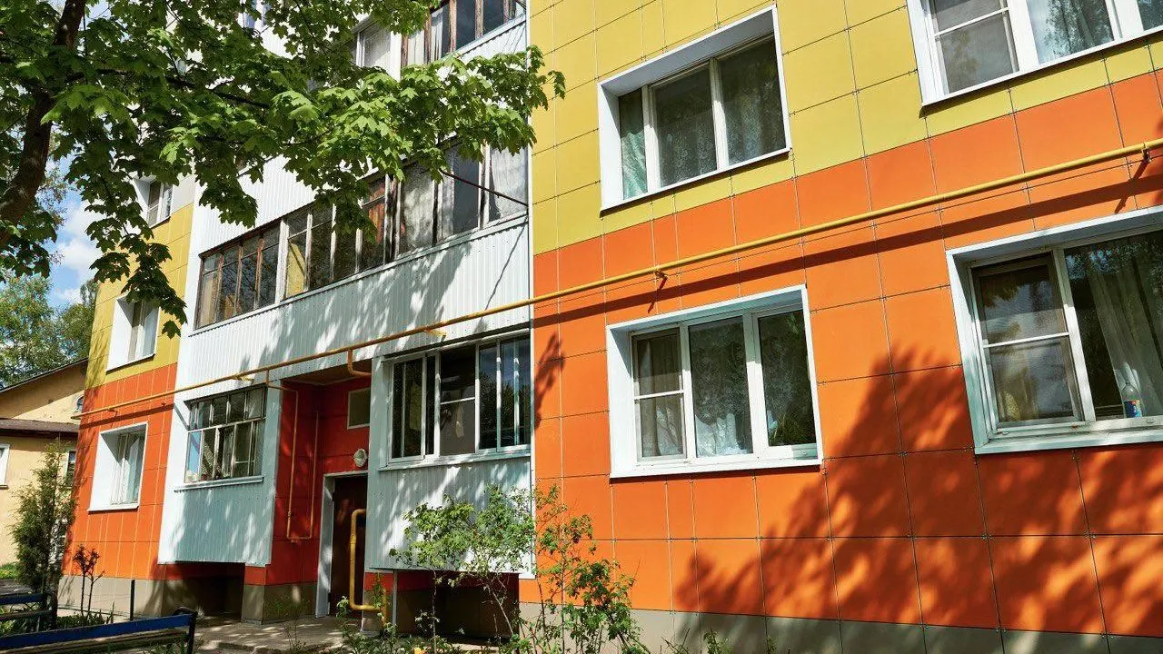 Фасады 3 многоквартирных домов капитально отремонтировали в Шаховской