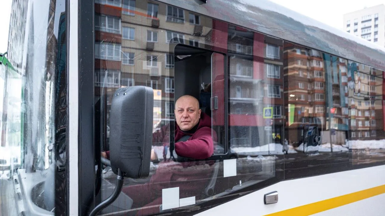 В Ленинском округе утвердили меры поддержки для водителей автобусов