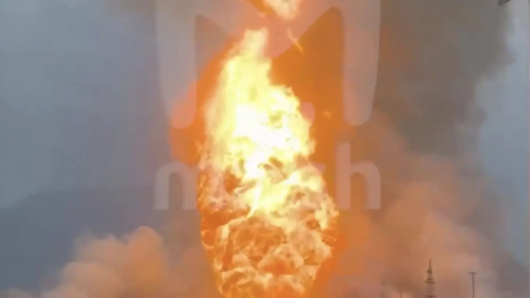 Mash: мощный взрыв произошел на газопроводе в Саратове