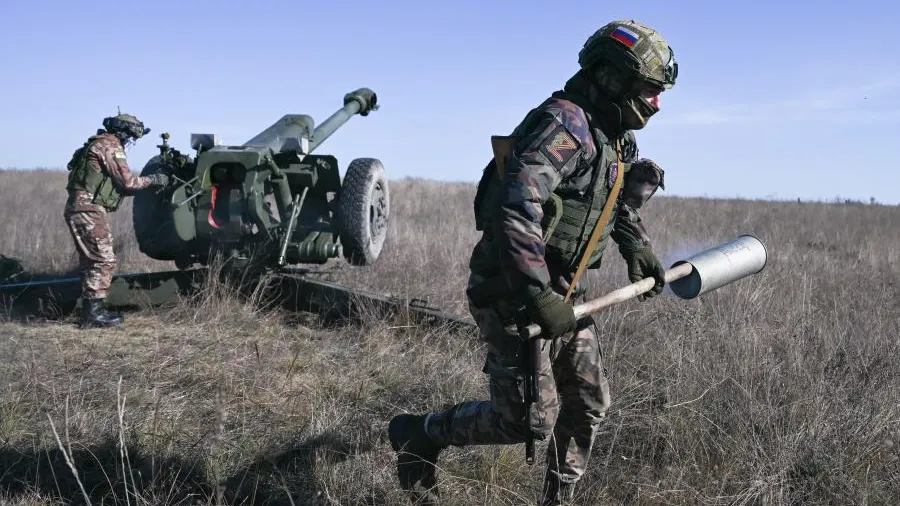 Минобороны: ВС РФ нанесли массированный удар по военным объектам на Украине