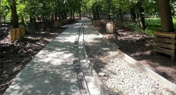 В Люберцах продолжается реконструкция Наташинского парка