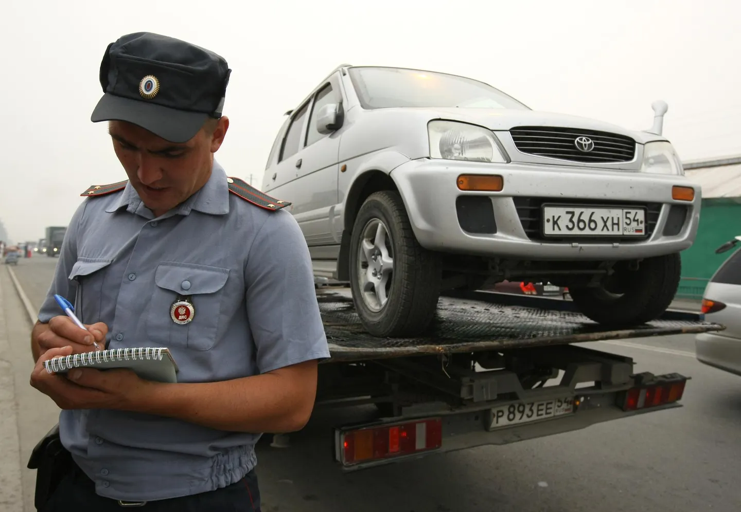 За что судебные приставы могут арестовать автомобиль, как снять арест и как  его избежать