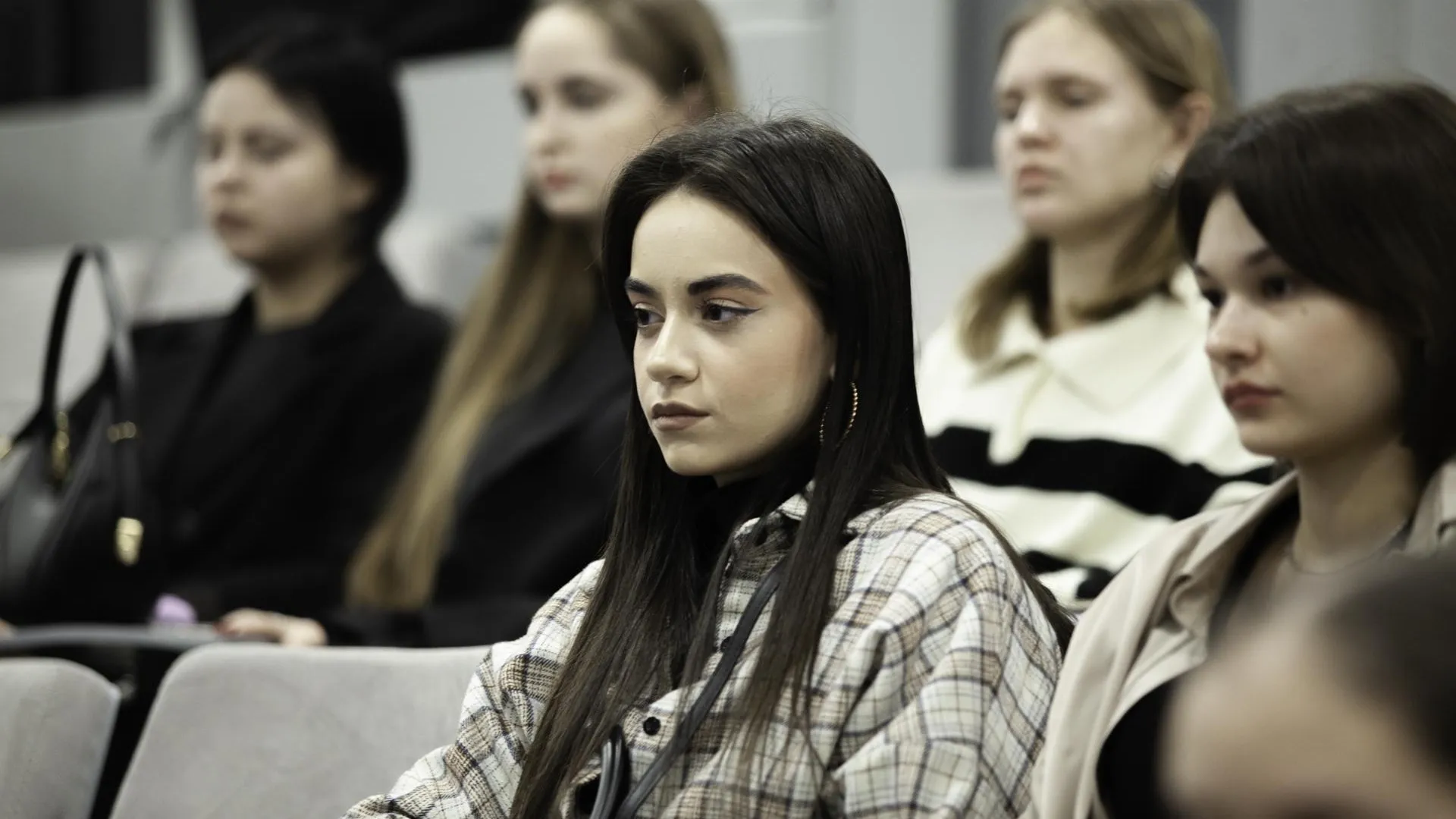 Молодые учителя Подмосковья могут подать заявку на получение квартиры по соципотеке