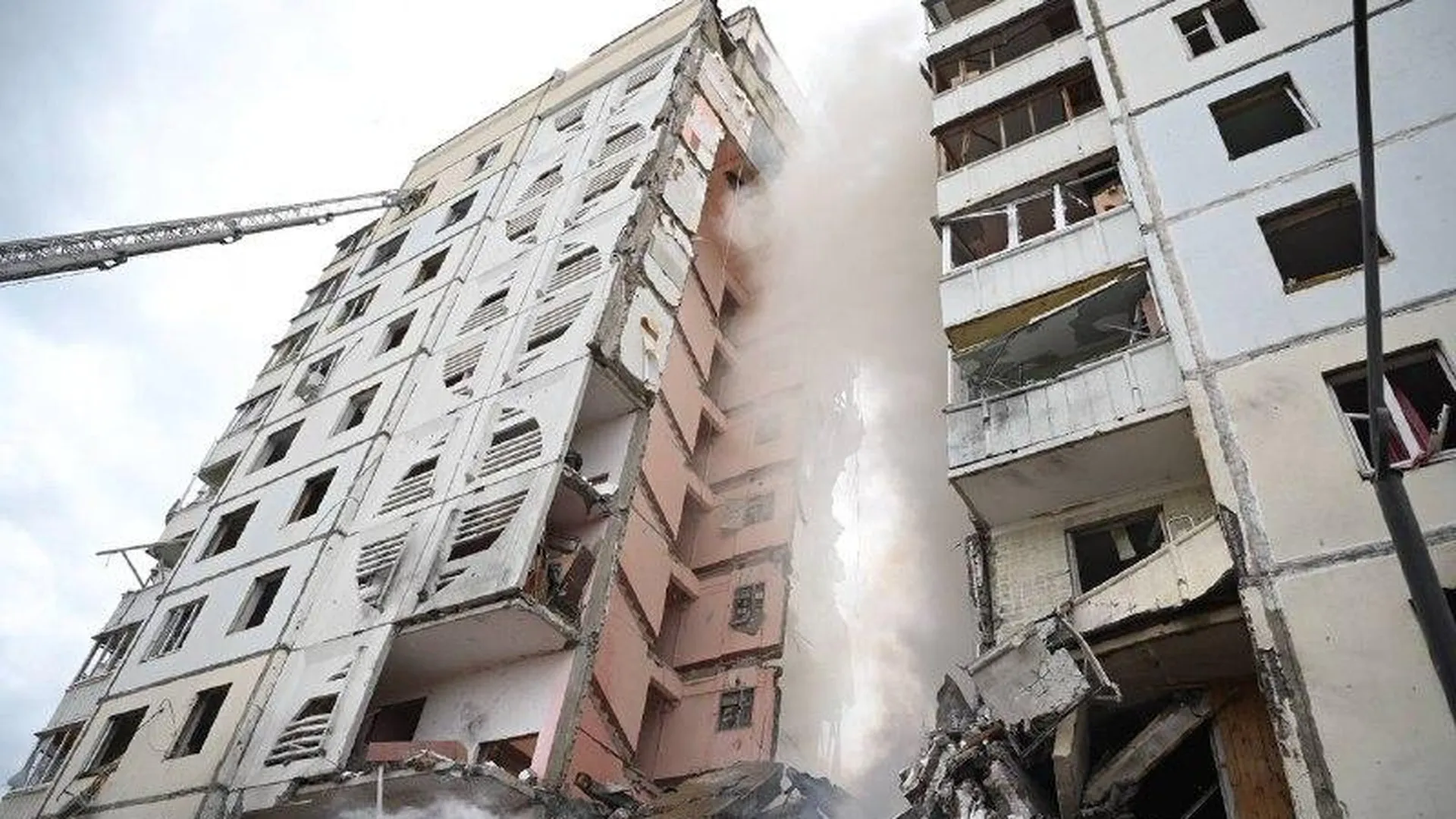 Число погибших при обрушении дома в Белгороде увеличилось до 9 человек