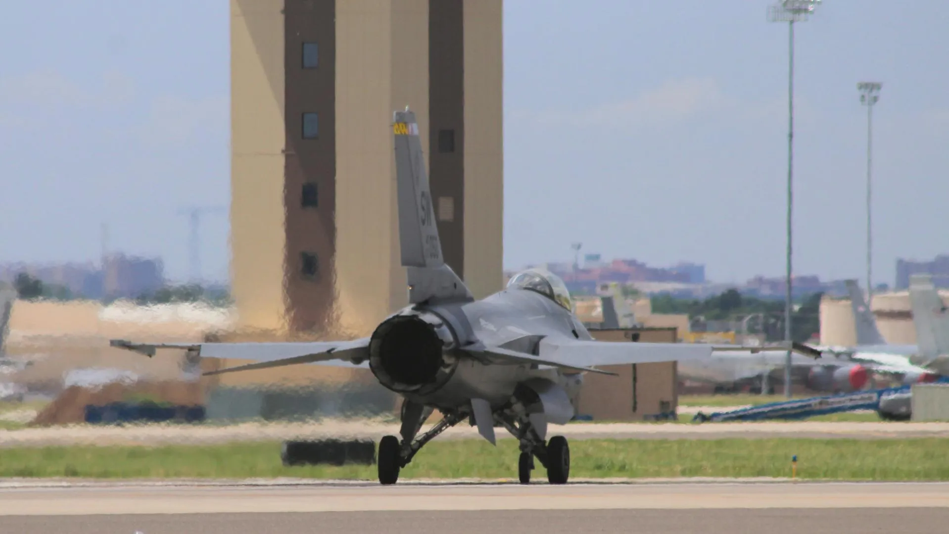 Военный блогер: на Украине уже могли применить F-16, но есть нюанс