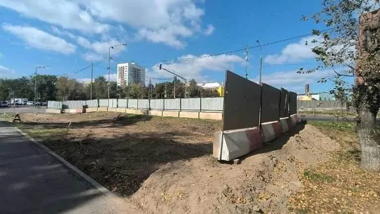 В Люберцах приступили к устройству разноуровневого пешеходного перехода
