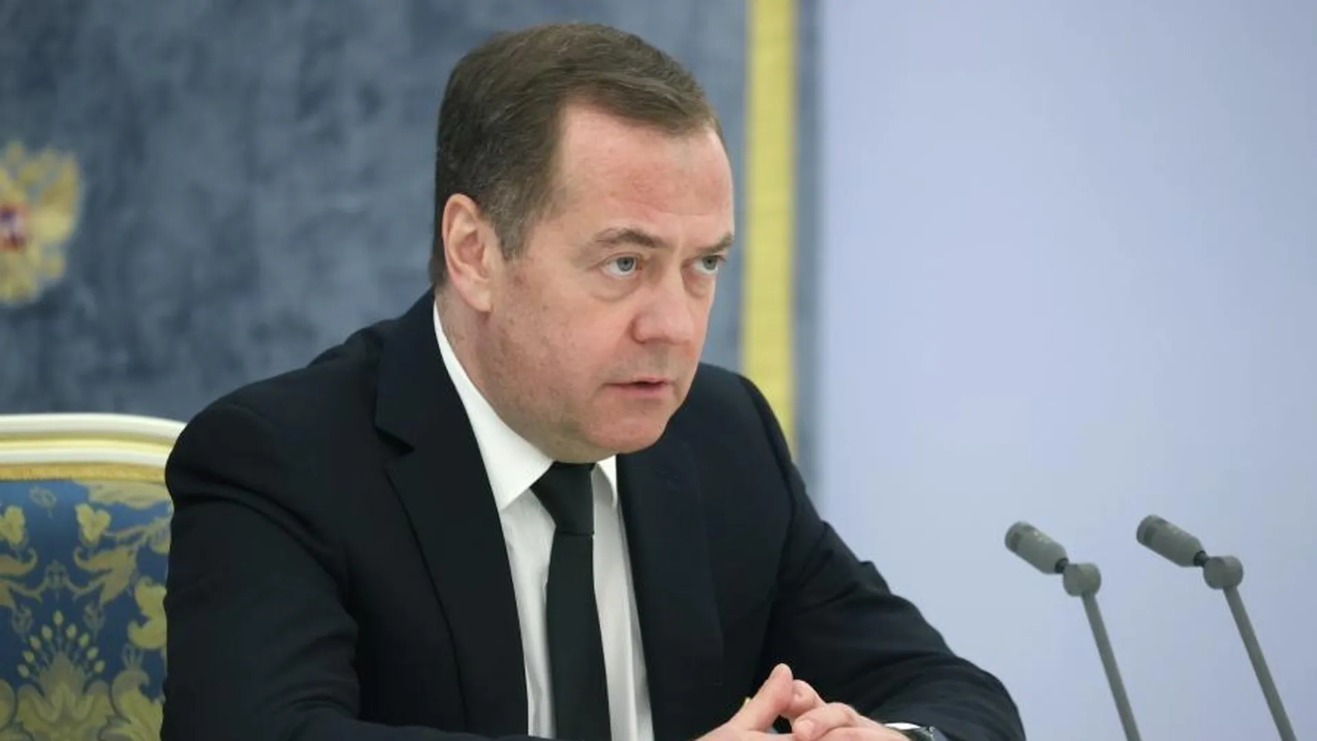 Медведев заявил о тройной пользе швейцарской мирной конференции по Украине