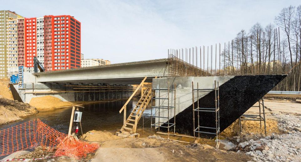 Движение по мосту через реку Пехорка в ЖК «Пехра» запустят в 2024 г