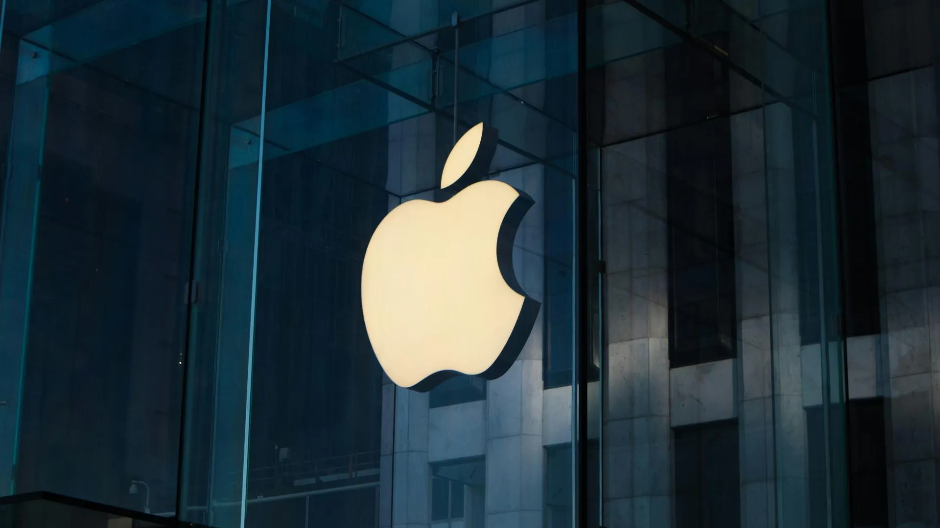 ФАС потребовала от Apple объяснить недоступность платежных систем в iOS в РФ