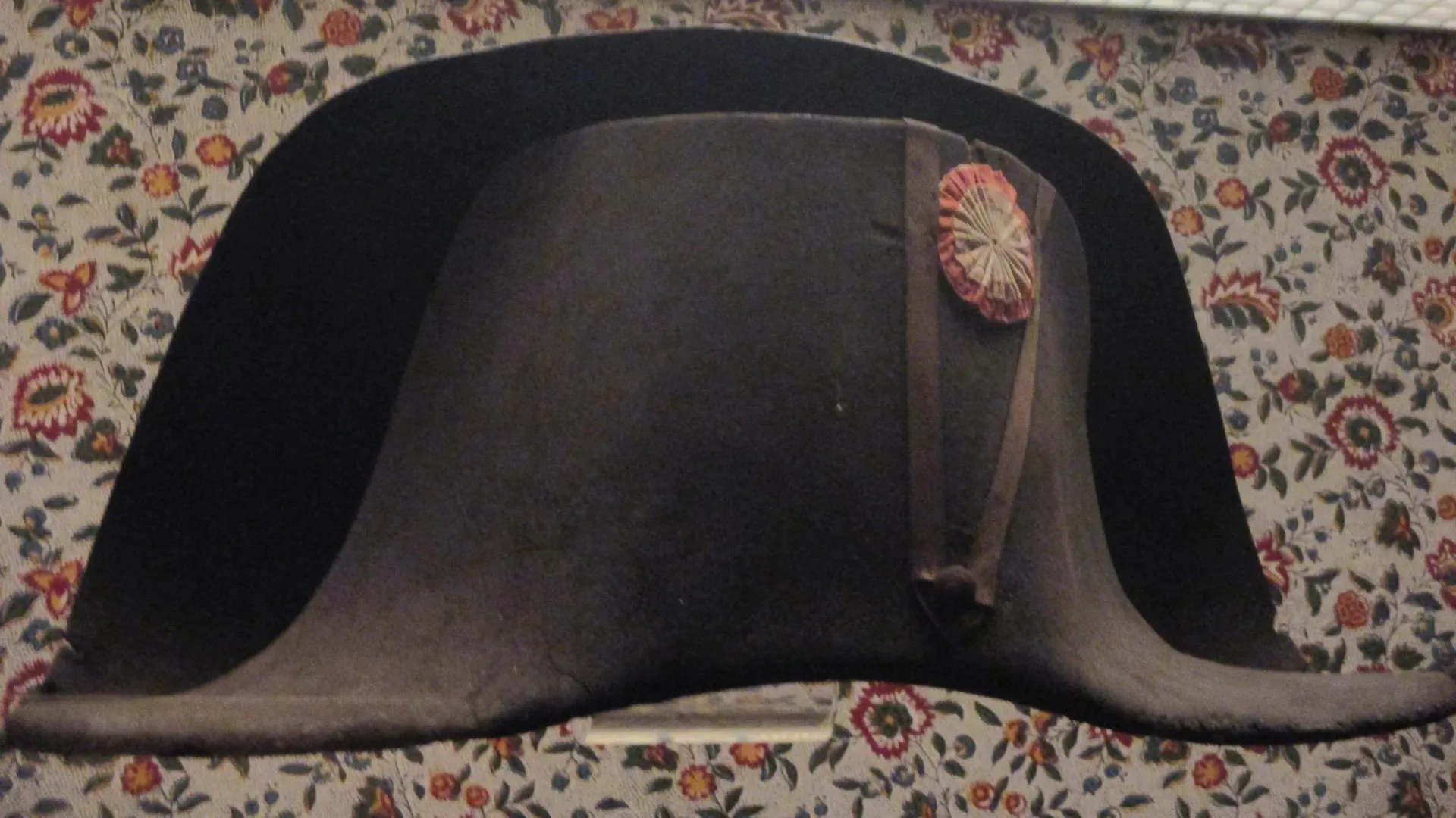 Шляпу Наполеона Бонапарта продали почти за два миллиона евро на аукционе