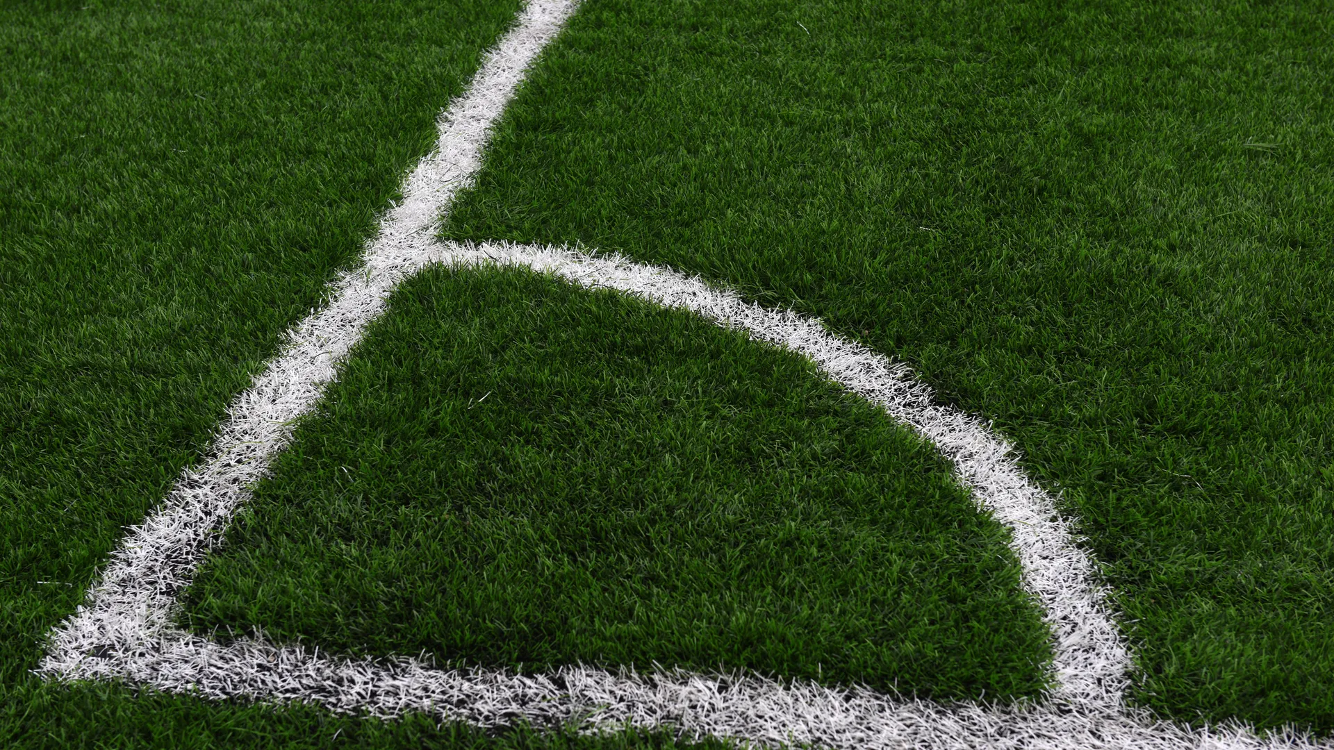 10 футбольных полей планируется обустроить в Подмосковье в 2024 г