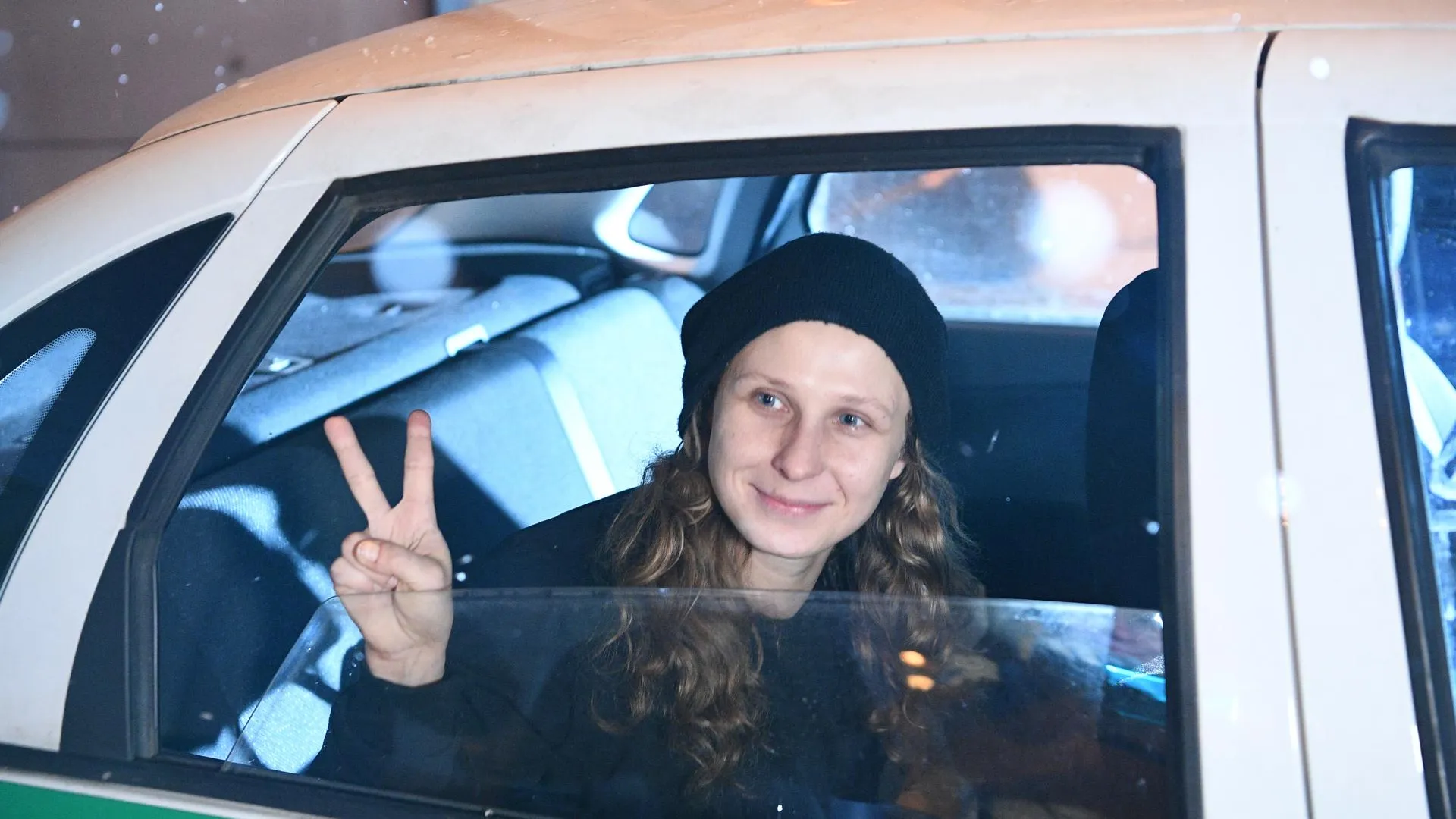 Участницу Pussy Riot Марию Алехину задержали в Москве