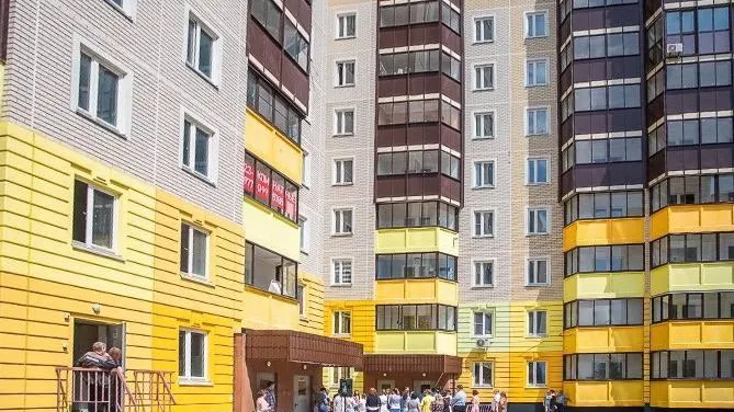 Ключи от новых квартир получили жильцы аварийного дома в Одинцовском округе
