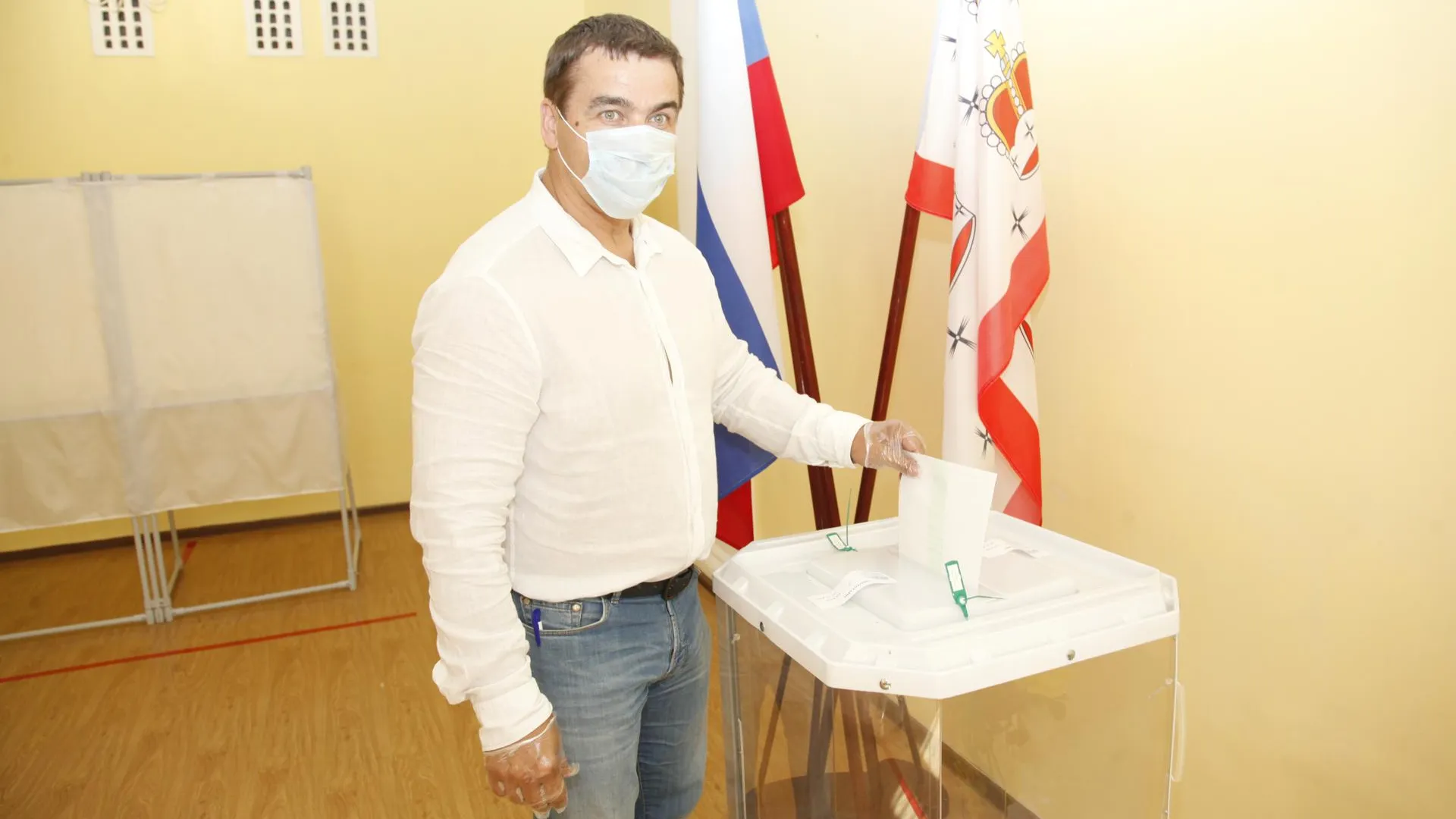 Саночник Альберт Демченко принял участие в голосовании по Конституции РФ в Дмитрове