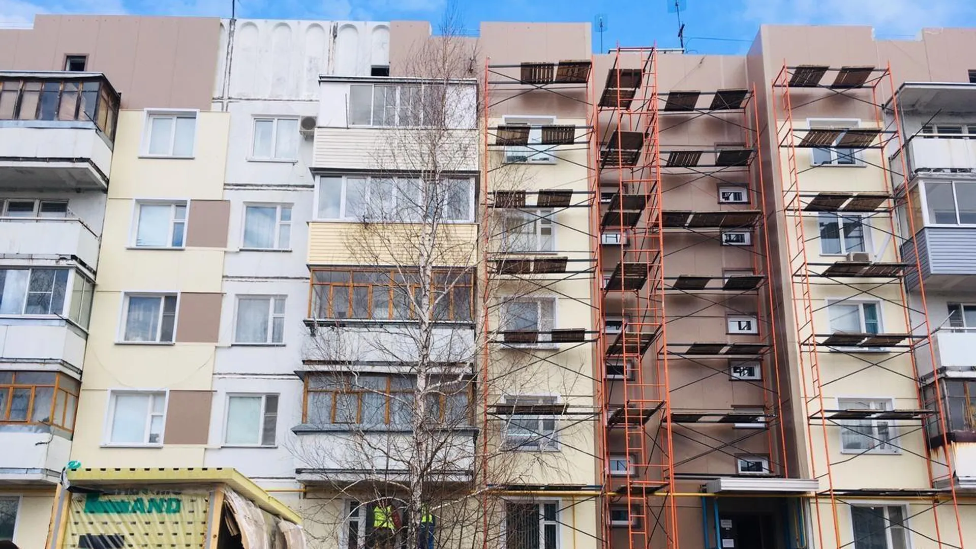 Более 1,7 тыс домов отремонтируют в бывших военных городках Подмосковья