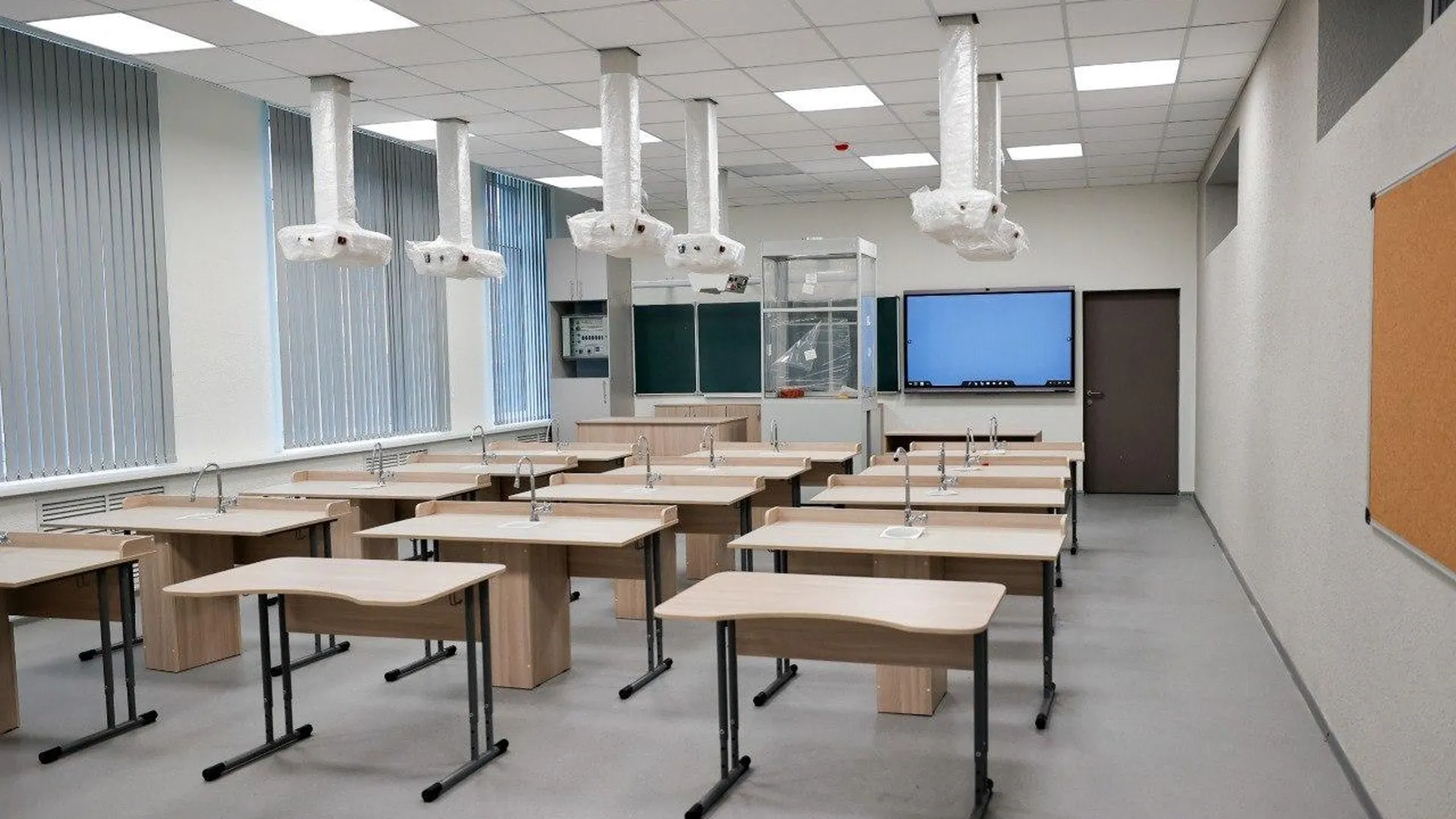 Школу на 1,1 тыс мест возвели в Подмосковье в рамках реализации народной программы ЕР