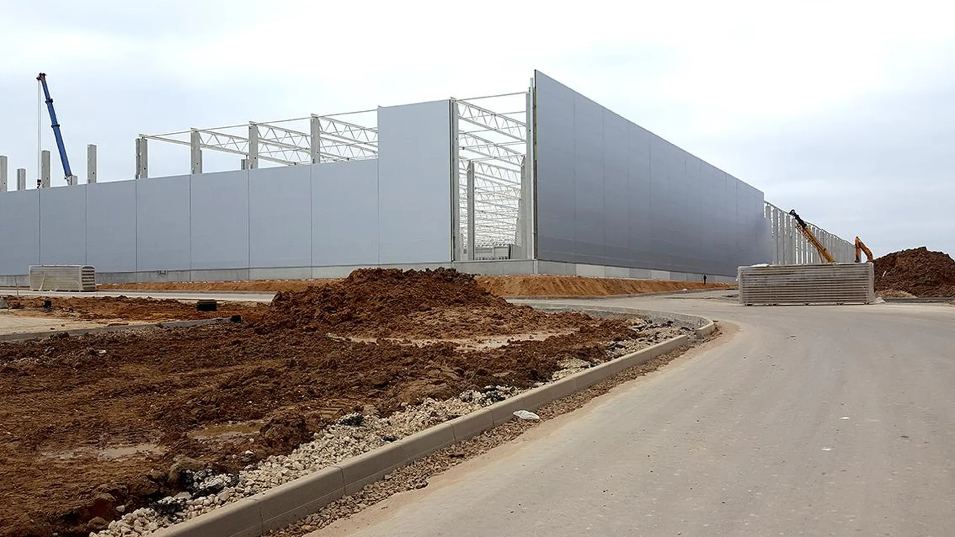 Складской комплекс в Наро-Фоминском районе строится с опережением графика