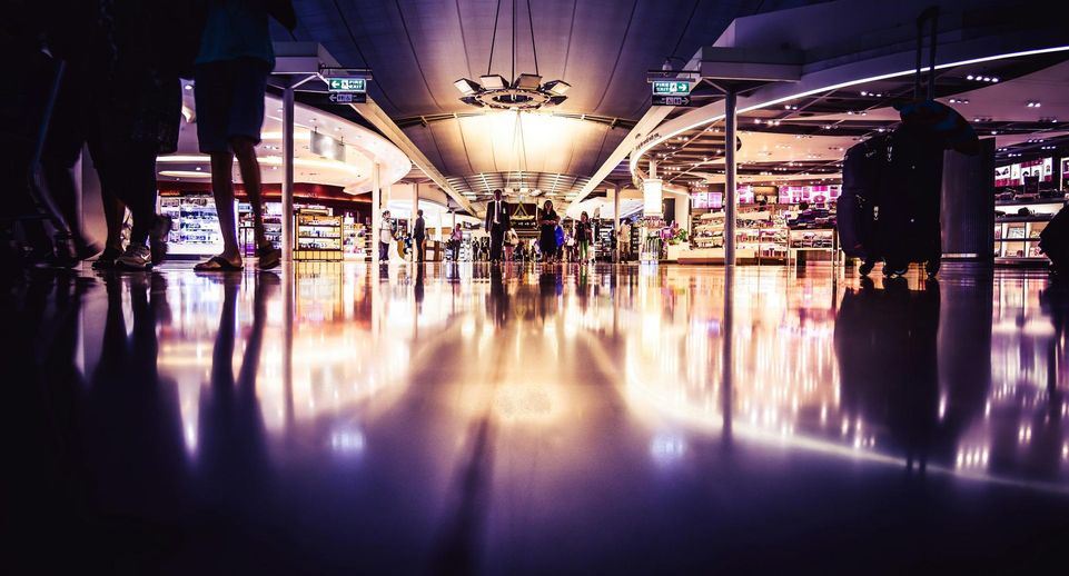 РИА Новости: в магазинах Duty free в аэропорту Дубая начали принимать рубли