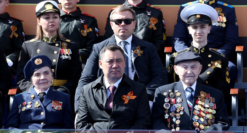 Президент Киргизии примет участие в параде Победы в России