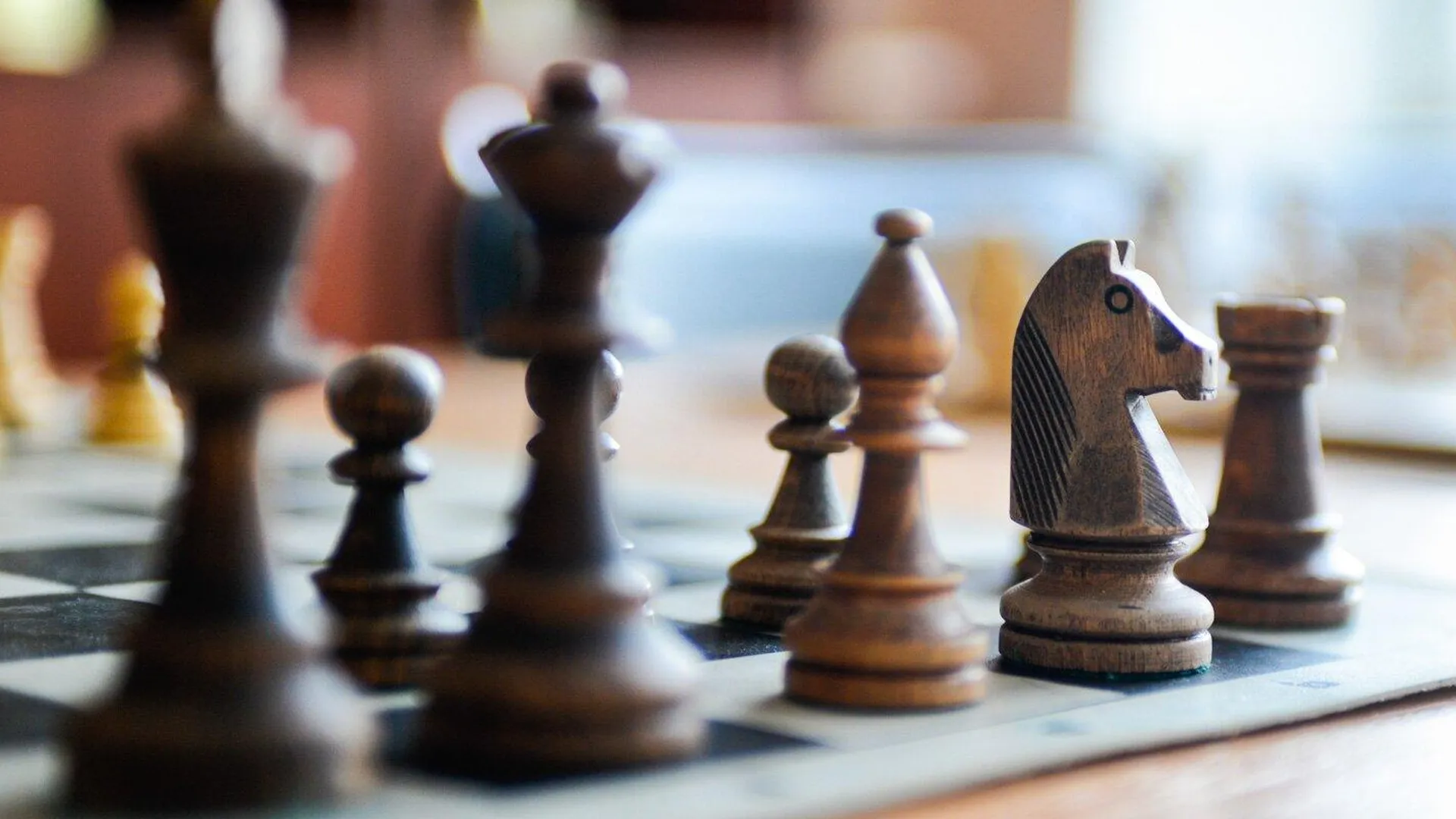 Гроссмейстер ожидает от матча между Непомнящим и Карлсеном более 2 результативных партий