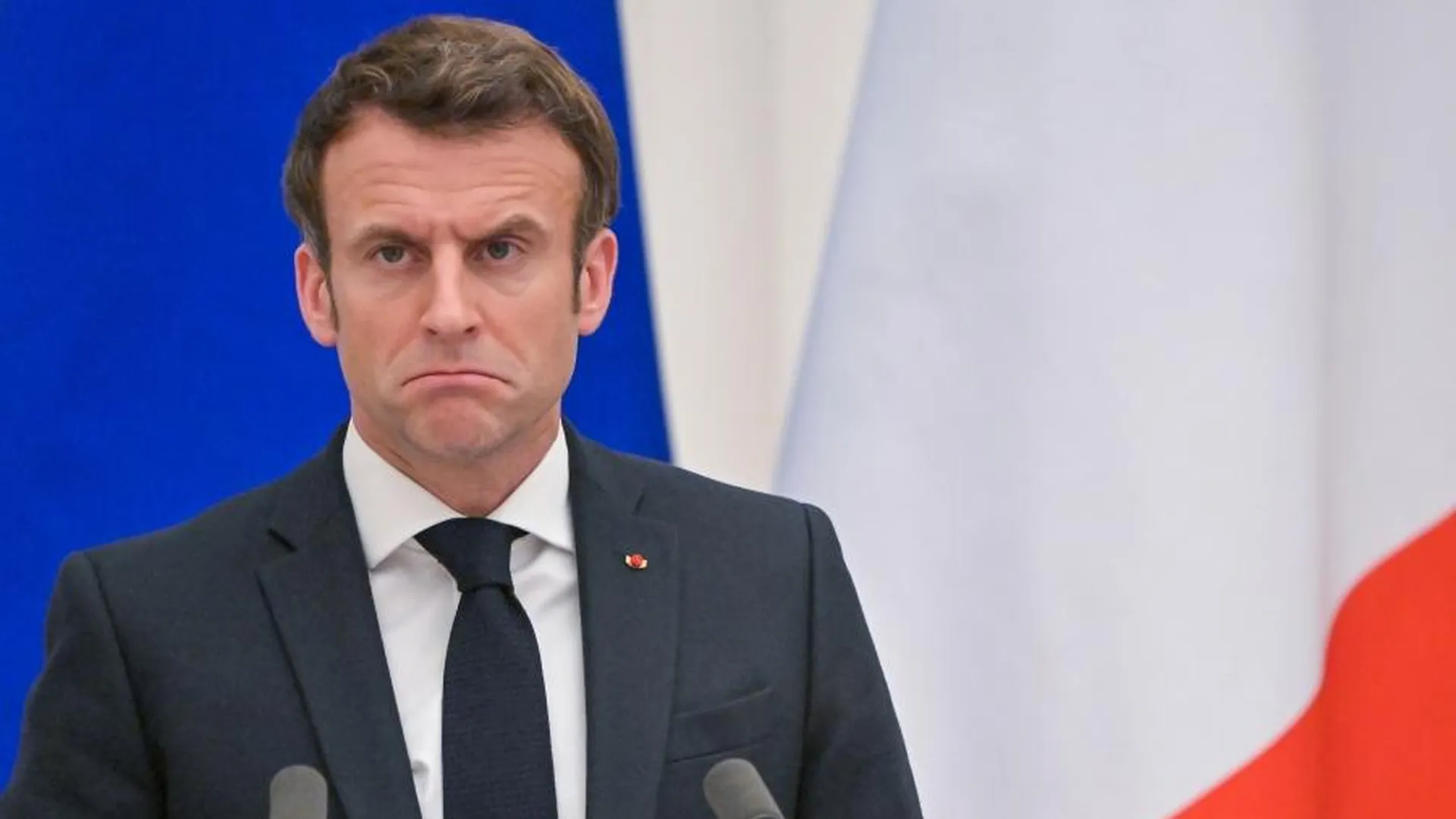 «Чжунго цзюньван»: провал внешней политики Франции — «заслуга» Макрона