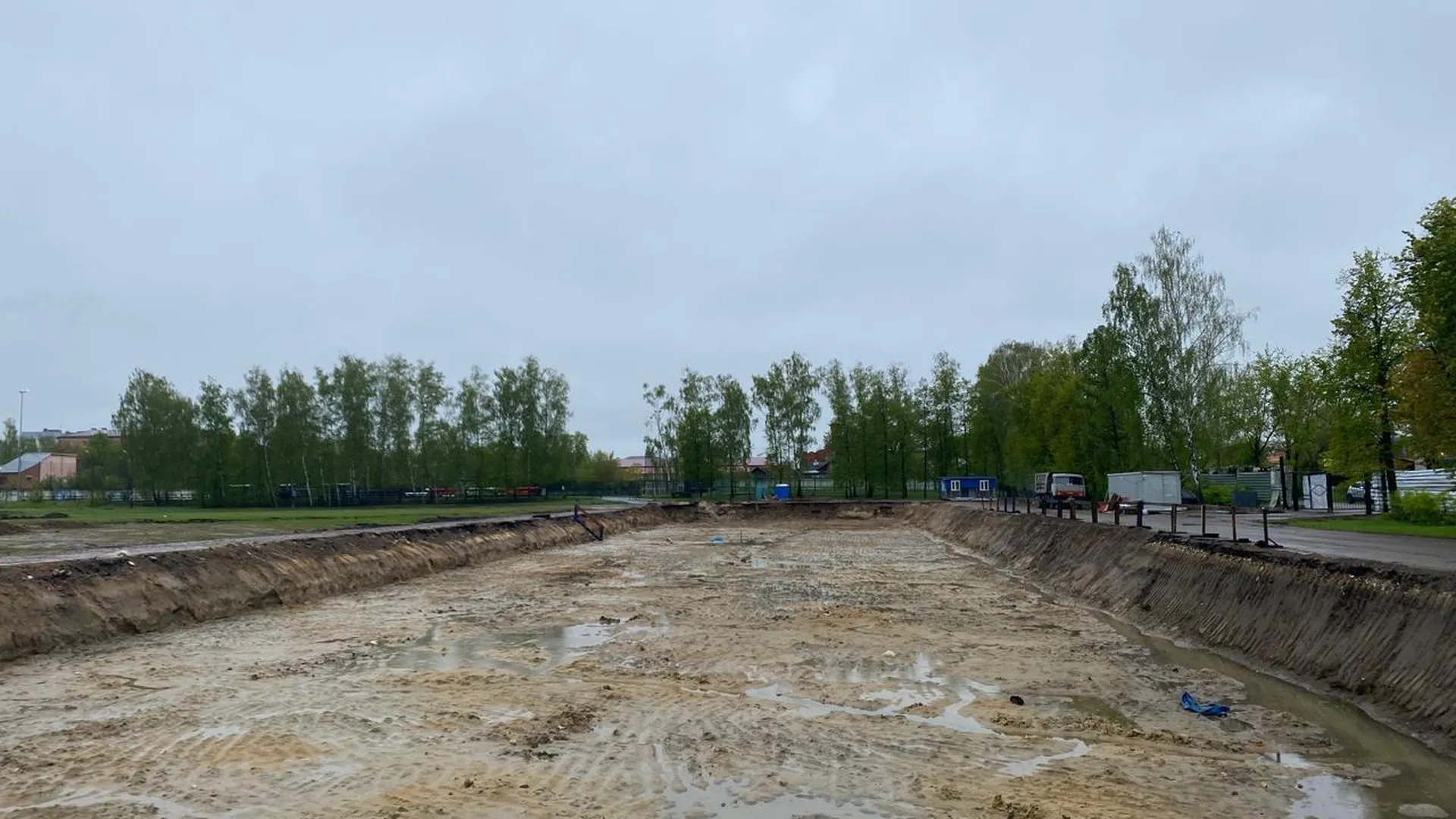В Луховицах приступили к обновлению стадиона «Спартак»
