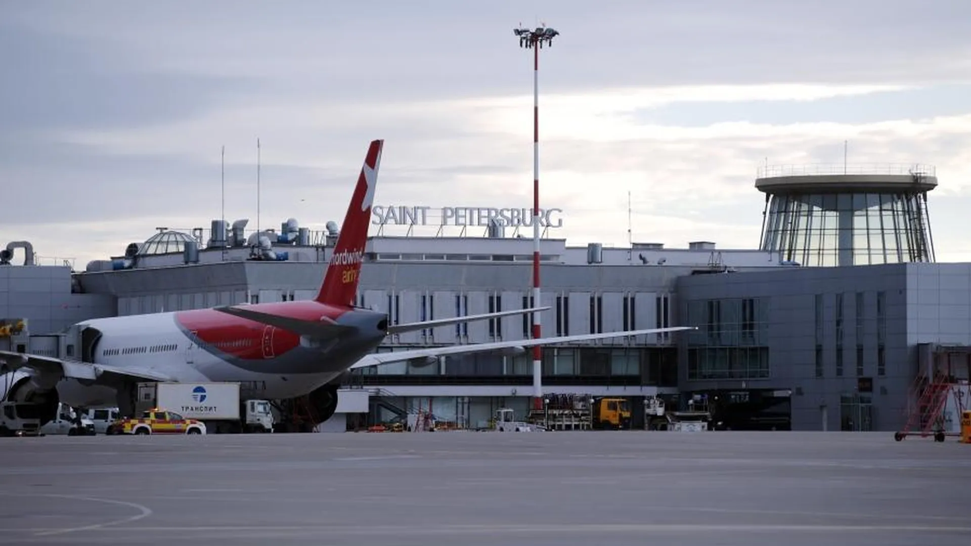 В петербургском аэропорту Пулково ввели план «Ковер»