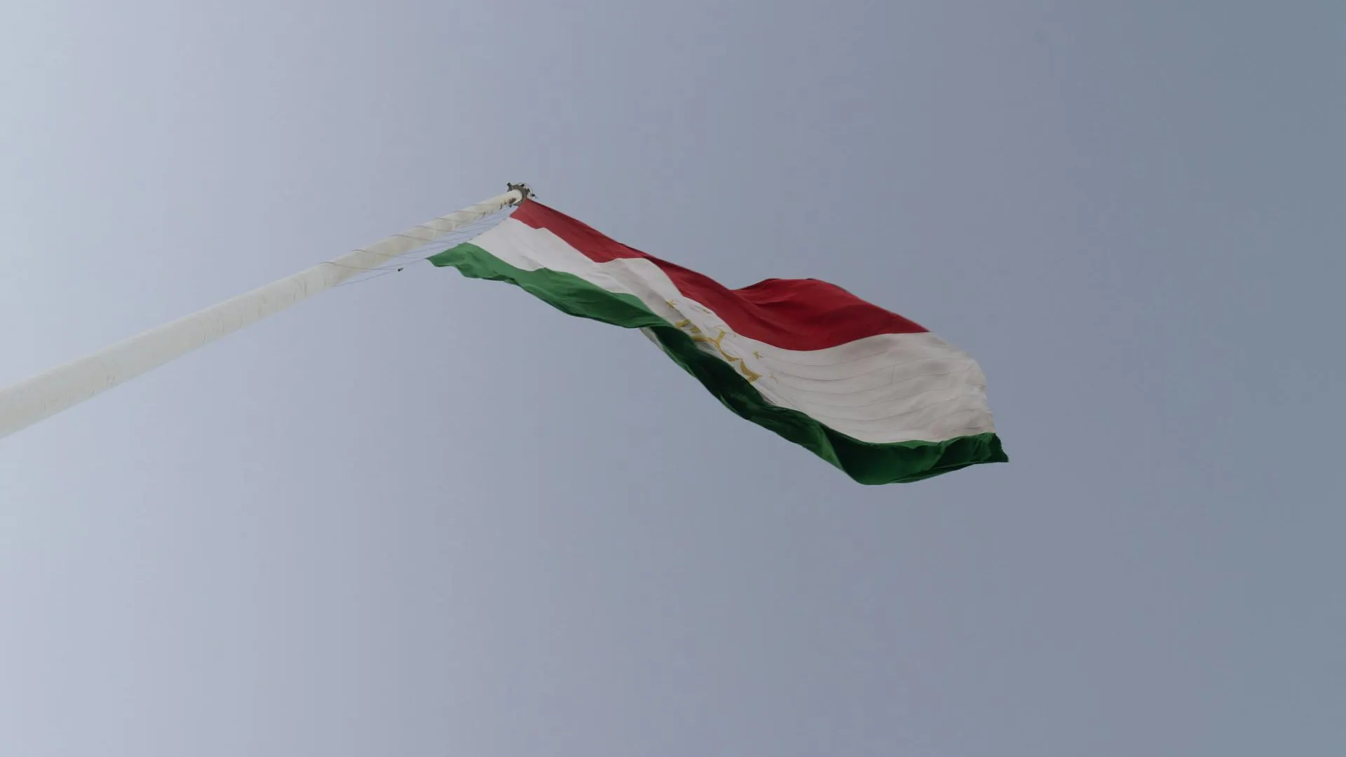 МИД Таджикистана вручил послу России ноту против ущемления граждан